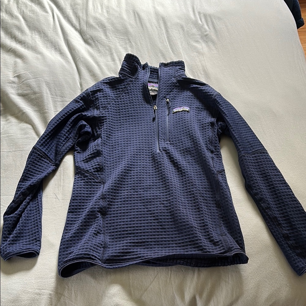 Patagonia R1 Navy Blue Fleece Pullover size small